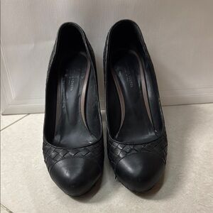 Bottega Veneta Black Leather Pumps